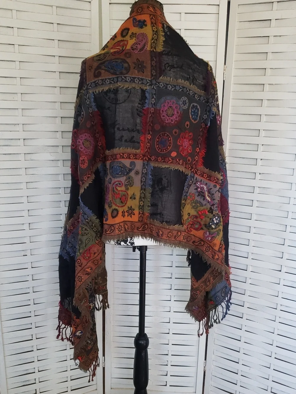 Boho Patchwork Wool Blend Fringe Shawl Jacket - Multicolor
